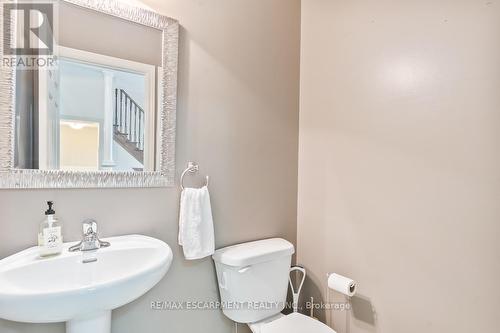 44 - 2019 Trawden Way, Oakville, ON - Indoor Photo Showing Bathroom