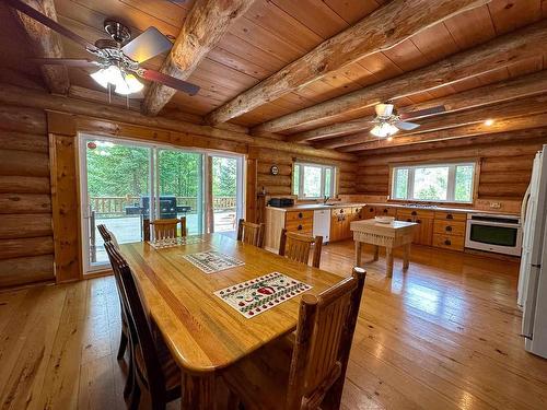 292 Branch Road 16 Storm Bay Road, Kenora, ON - Indoor Photo Showing Dining Room