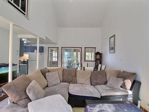 Vue d'ensemble - 306A  - 306C Ch. Bellerive, Val-D'Or, QC - Indoor Photo Showing Living Room