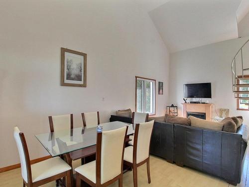 Overall view - 306A  - 306C Ch. Bellerive, Val-D'Or, QC - Indoor Photo Showing Dining Room