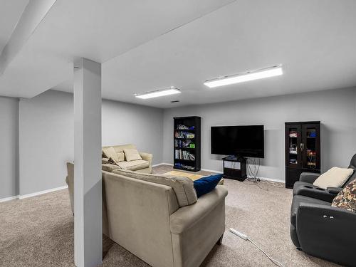 1360 Sherbrooke Ave, Kamloops, BC - Indoor Photo Showing Basement