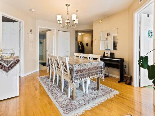 Dining room - 305-6455 Av. Somerled, Montréal (Côte-Des-Neiges/Notre-Dame-De-Grâce), QC - Indoor Photo Showing Dining Room