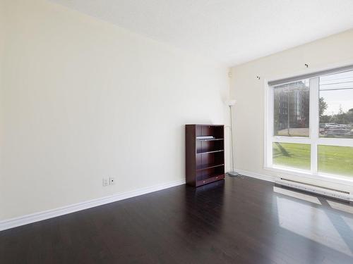 Bedroom - 4405 Boul. St-Jean, Dollard-Des-Ormeaux, QC - Indoor Photo Showing Other Room