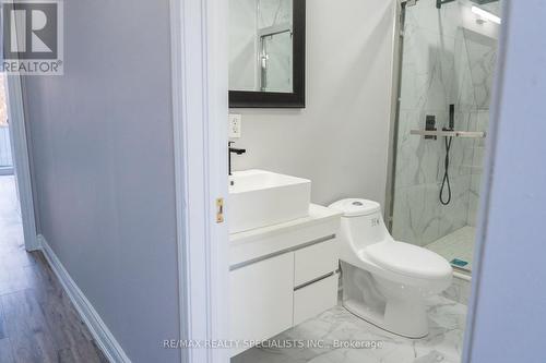 9622 10Th Side Road, Erin, ON - Indoor Photo Showing Bathroom