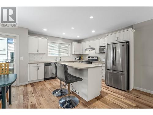 120 Hartman Road Unit# 110, Kelowna, BC - Indoor Photo Showing Kitchen With Upgraded Kitchen