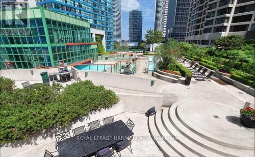 1811 - 77 Harbour Square, Toronto (Waterfront Communities), ON - Outdoor