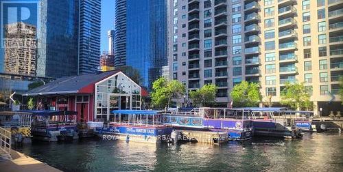 1811 - 77 Harbour Square, Toronto (Waterfront Communities), ON - Outdoor With Facade