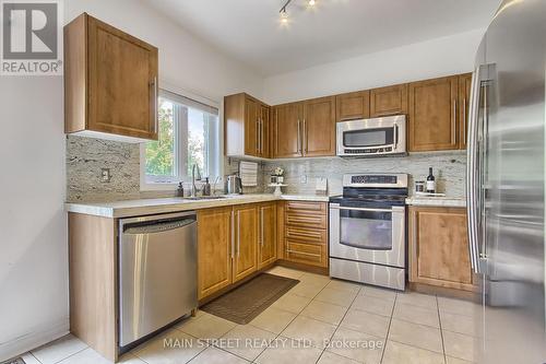 4 Glendower Crescent, Georgina (Keswick North), ON - Indoor Photo Showing Kitchen With Stainless Steel Kitchen