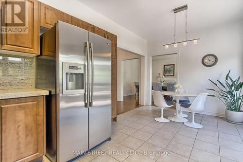 4 Glendower Crescent, Georgina (Keswick North), ON - Indoor Photo Showing Kitchen