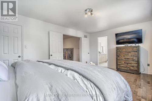 4 Glendower Crescent, Georgina (Keswick North), ON - Indoor Photo Showing Bedroom