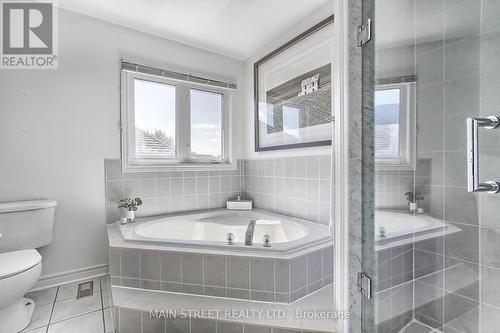 4 Glendower Crescent, Georgina (Keswick North), ON - Indoor Photo Showing Bathroom