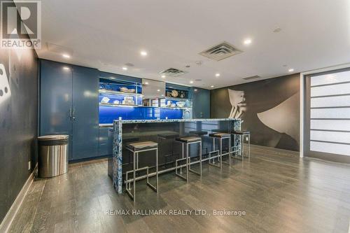 116 - 9471 Yonge Street, Richmond Hill, ON - Indoor