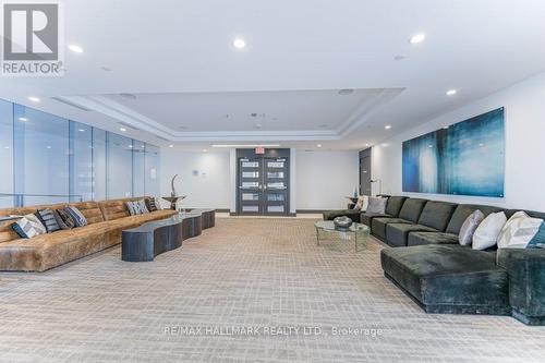 116 - 9471 Yonge Street, Richmond Hill (Observatory), ON - Indoor Photo Showing Other Room