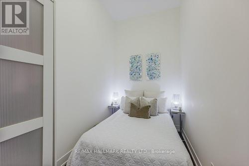 116 - 9471 Yonge Street, Richmond Hill (Observatory), ON - Indoor Photo Showing Bedroom