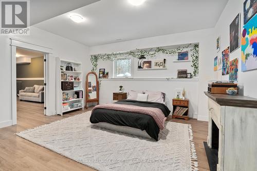 5385 Line 8 N, Oro-Medonte, ON - Indoor Photo Showing Bedroom