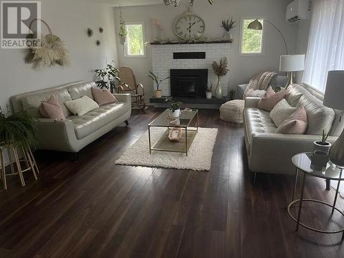 704 Barriere Lakes Road, Barriere, BC - Indoor Photo Showing Living Room With Fireplace