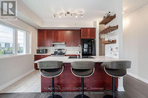 305 - 5150 Winston Churchill Boulevard, Mississauga (Churchill Meadows), ON - Indoor Photo Showing Kitchen