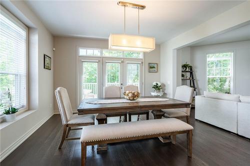 27 Willow Bank Common, St. Catharines, ON - Indoor Photo Showing Dining Room