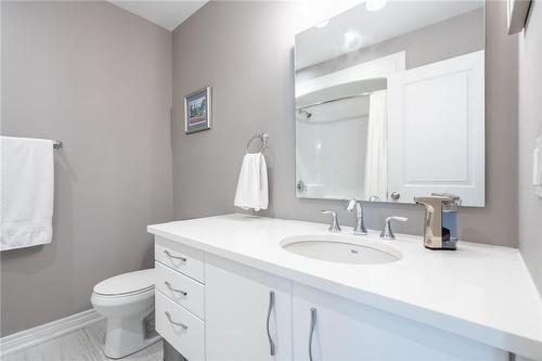 27 Willow Bank Common, St. Catharines, ON - Indoor Photo Showing Bathroom