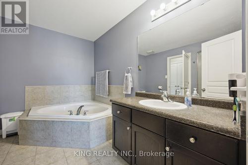 111 Donald Bell Drive, Hamilton, ON - Indoor Photo Showing Bathroom