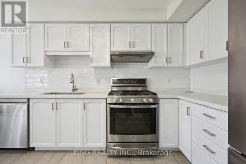 111 Donald Bell Drive, Hamilton, ON - Indoor Photo Showing Kitchen