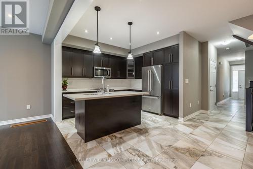 44 - 1890 Rymal Road E, Hamilton (Stoney Creek), ON - Indoor Photo Showing Kitchen With Stainless Steel Kitchen With Upgraded Kitchen