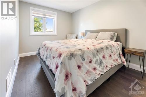 55 Stable Way, Ottawa, ON - Indoor Photo Showing Bedroom