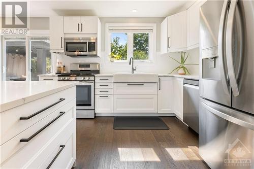 55 Stable Way, Ottawa, ON - Indoor Photo Showing Kitchen With Upgraded Kitchen