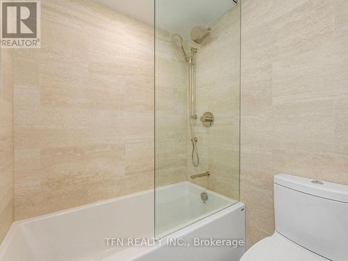 1701 - 63 St Clair Avenue W, Toronto (Yonge-St. Clair), ON - Indoor Photo Showing Bathroom