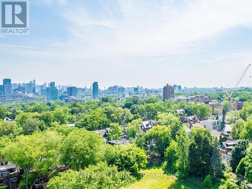 1701 - 63 St Clair Avenue W, Toronto (Yonge-St. Clair), ON - Outdoor With View