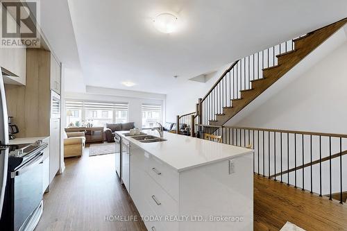 6 Persica Street, Richmond Hill, ON - Indoor Photo Showing Kitchen With Double Sink