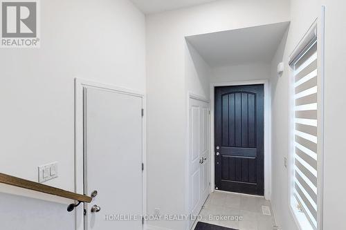 6 Persica Street, Richmond Hill, ON - Indoor Photo Showing Other Room