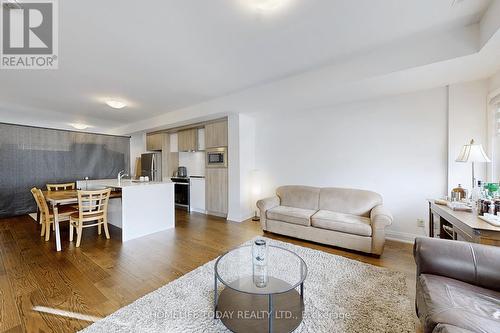 6 Persica Street, Richmond Hill, ON - Indoor Photo Showing Living Room