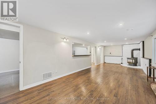 23 Shirley Avenue, Barrie (Sunnidale), ON - Indoor Photo Showing Other Room