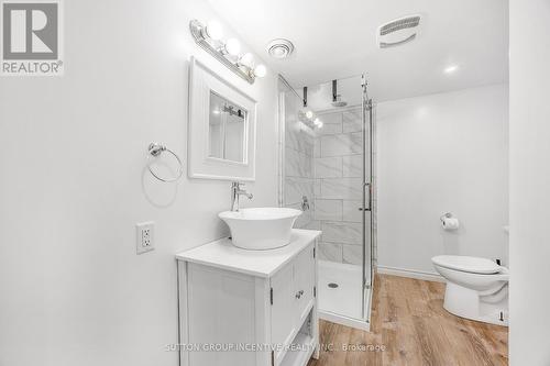 23 Shirley Avenue, Barrie, ON - Indoor Photo Showing Bathroom