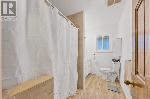 23 Shirley Avenue, Barrie (Sunnidale), ON - Indoor Photo Showing Bathroom