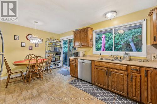 23 Shirley Avenue, Barrie, ON - Indoor Photo Showing Kitchen With Double Sink