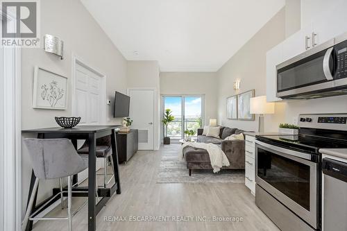 1109 - 716 Main Street E, Milton, ON - Indoor Photo Showing Kitchen