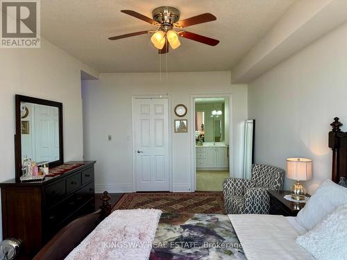 3009 - 3880 Duke Of York Boulevard, Mississauga (City Centre), ON - Indoor Photo Showing Bedroom