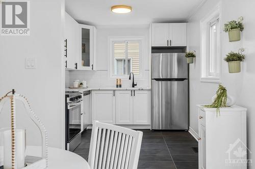 14 Ready Way, Ottawa, ON - Indoor Photo Showing Kitchen