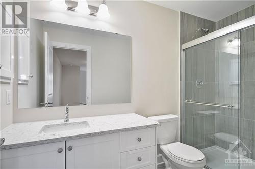 21 Cummings Avenue, Carleton Place, ON - Indoor Photo Showing Bathroom