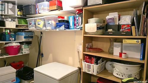 103 706 Confederation Drive, Saskatoon, SK - Indoor Photo Showing Laundry Room