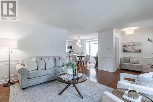 79 Duchess Avenue, London, ON - Indoor Photo Showing Living Room