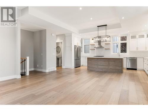 222 Lee Avenue Unit# 106, Penticton, BC - Indoor Photo Showing Kitchen