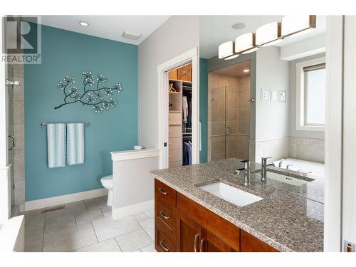 1029 Long Ridge Drive, Kelowna, BC - Indoor Photo Showing Bathroom