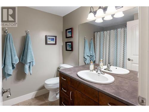 1029 Long Ridge Drive, Kelowna, BC - Indoor Photo Showing Bathroom