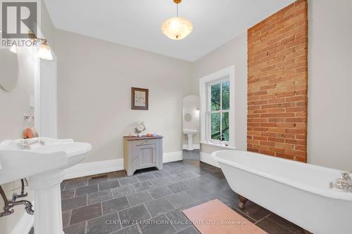 133 St Lawrence Street W, Centre Hastings, ON - Indoor Photo Showing Bathroom