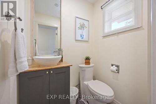 611 Galloway Crescent, Mississauga (Creditview), ON - Indoor Photo Showing Bathroom