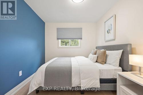 611 Galloway Crescent, Mississauga (Creditview), ON - Indoor Photo Showing Bedroom