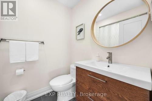 611 Galloway Crescent, Mississauga (Creditview), ON - Indoor Photo Showing Bathroom